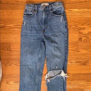 Abercrombie & Fitch The 90’s Straight Ultra High Rise